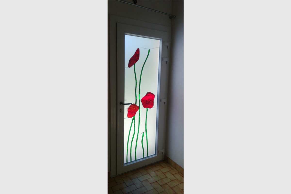 Porte d'entrée vitrée PVC coquelicots