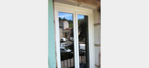 Porte-fenêtre PVC double