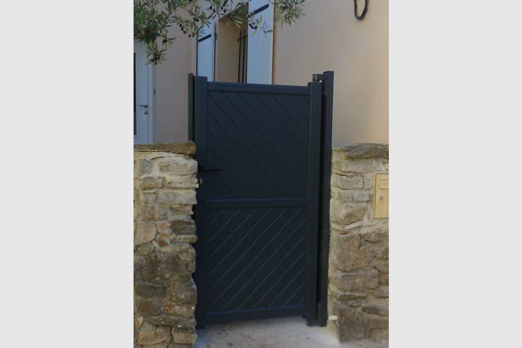 Portillon en aluminium gris anthracite