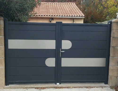 Portail battant en aluminium