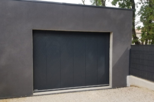 porte-de-garage-a-deplacement-lateral