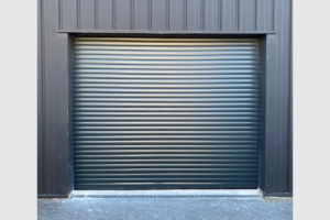 porte-de-garage-enroulable-gris-anthracite