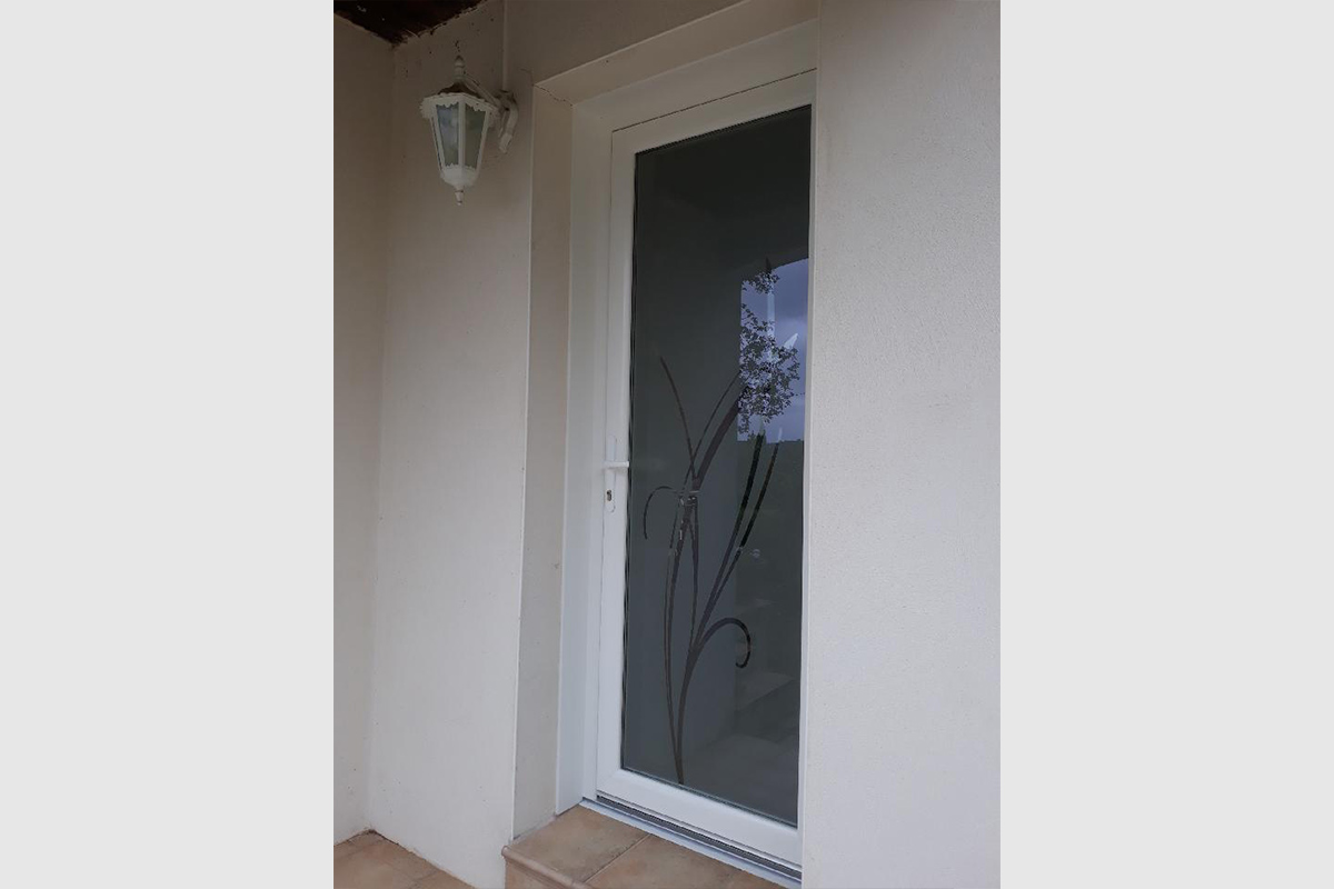 porte-entree-pvc-avec-vitrage-verrissima