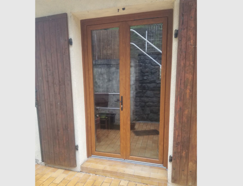 Porte-fenêtre PVC imitation bois